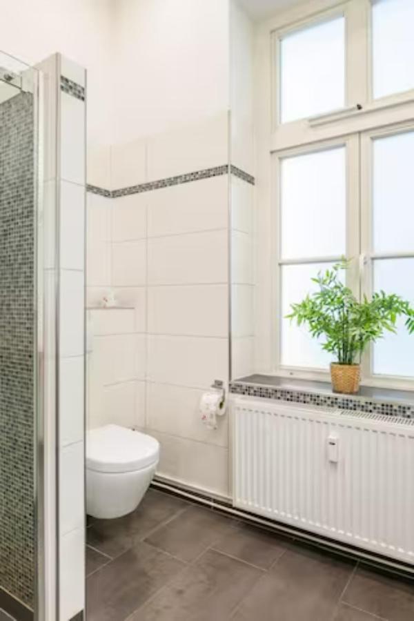Grosszuegige 185M2-Altbauwohnung In Bestlage 7Zimmer-2Baeder-2Kuechen-2Wcs Хамбург Екстериор снимка